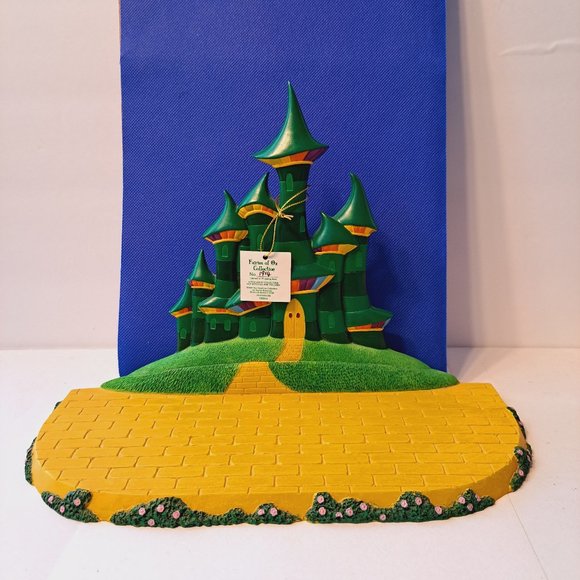 Wizard of Oz Emerald CIty display FAIRIES OF OZ Hamilton collection - Picture 8 of 9